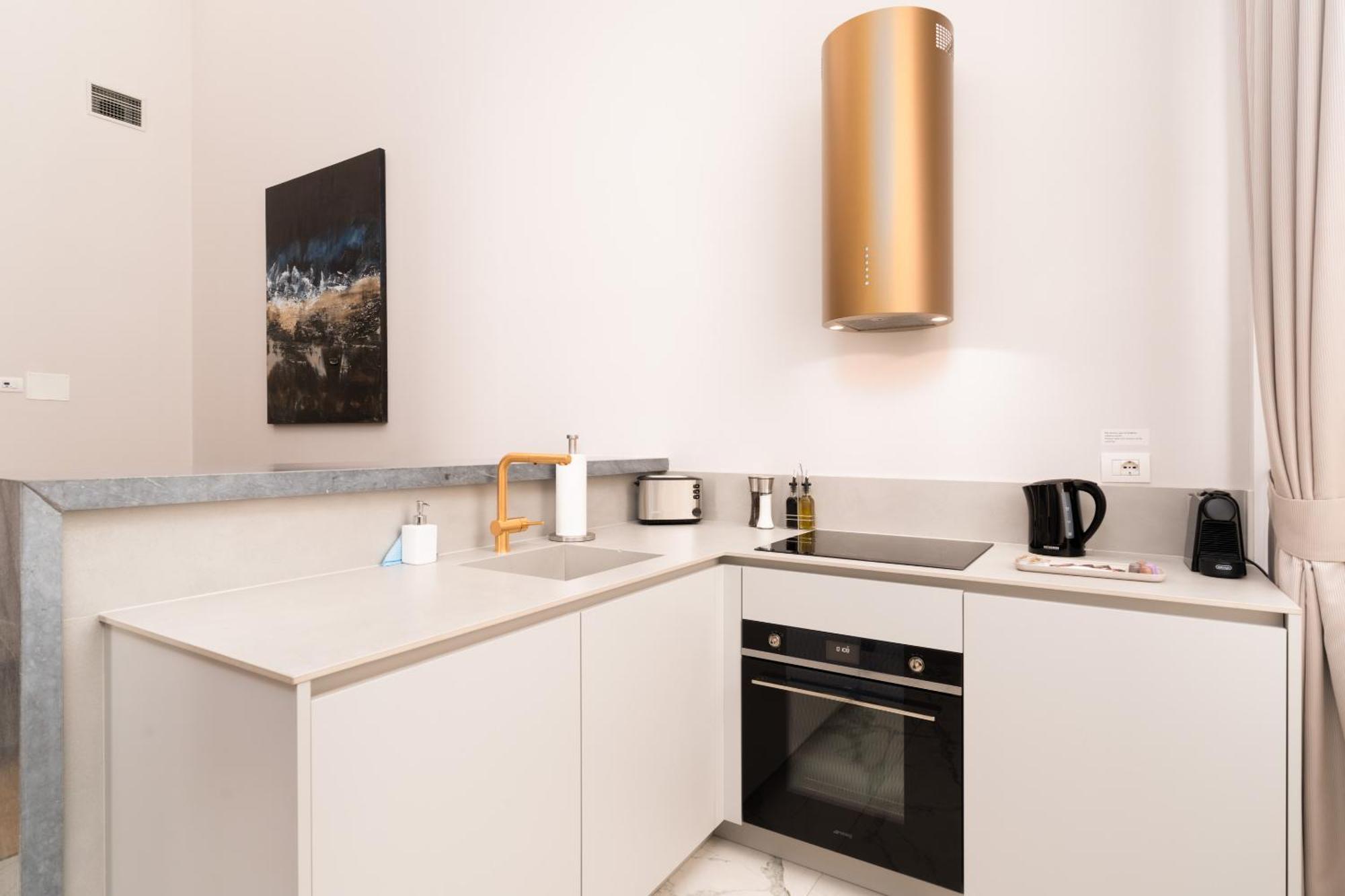 Limehome Lecce Palazzo Bn ภายนอก รูปภาพ