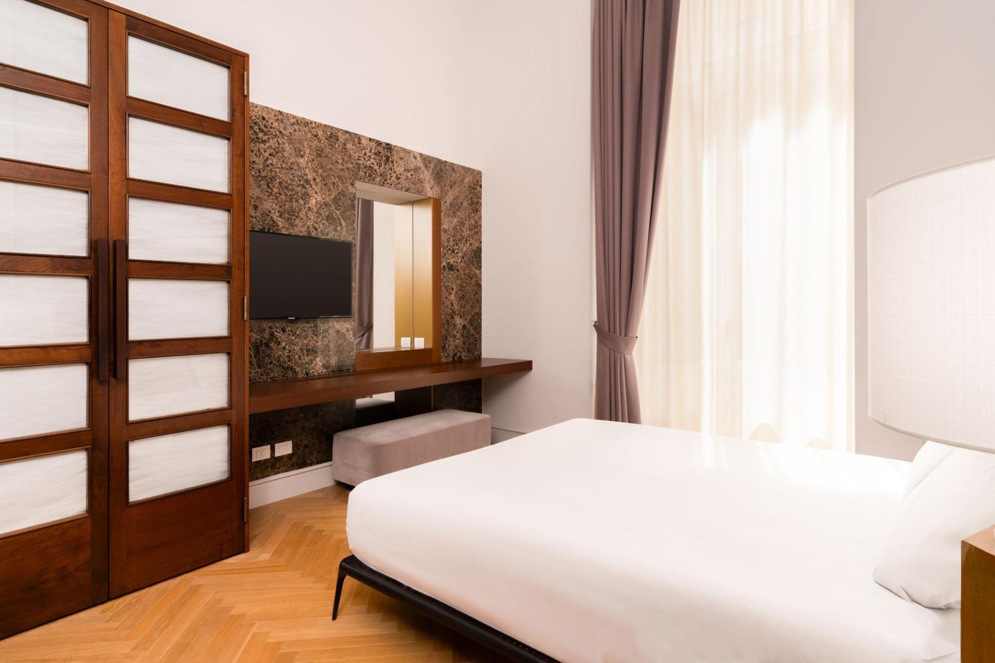 Limehome Lecce Palazzo Bn ภายนอก รูปภาพ