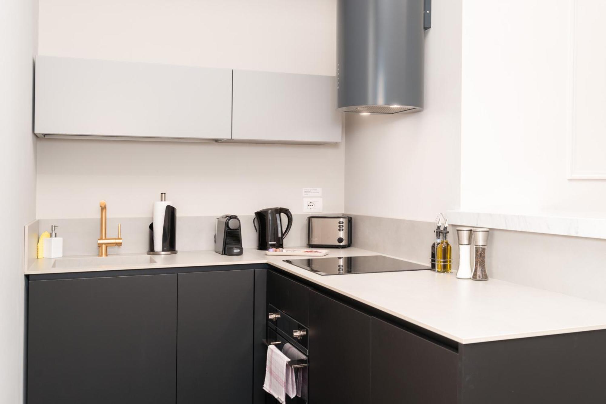 Limehome Lecce Palazzo Bn ภายนอก รูปภาพ